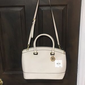 NEW NWT Beautiful ANNE KLEIN NEW RECRUITS Sugar gold purse, handbag, satchel.